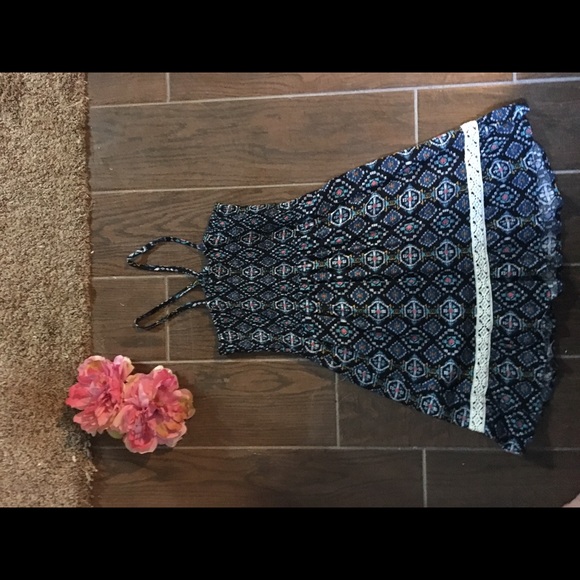 Girl 7-8 spaghetti strap cross back dress - Picture 5 of 7